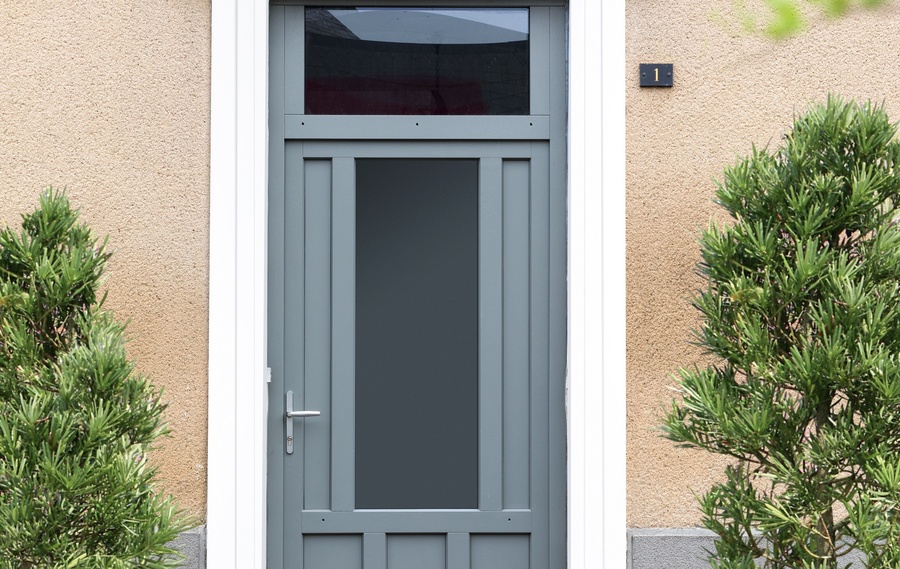 Notre gamme de porte d'entrée en BOIS CLASSIQUE et CREATIVE CONTEMPORAINE à PARIS 06